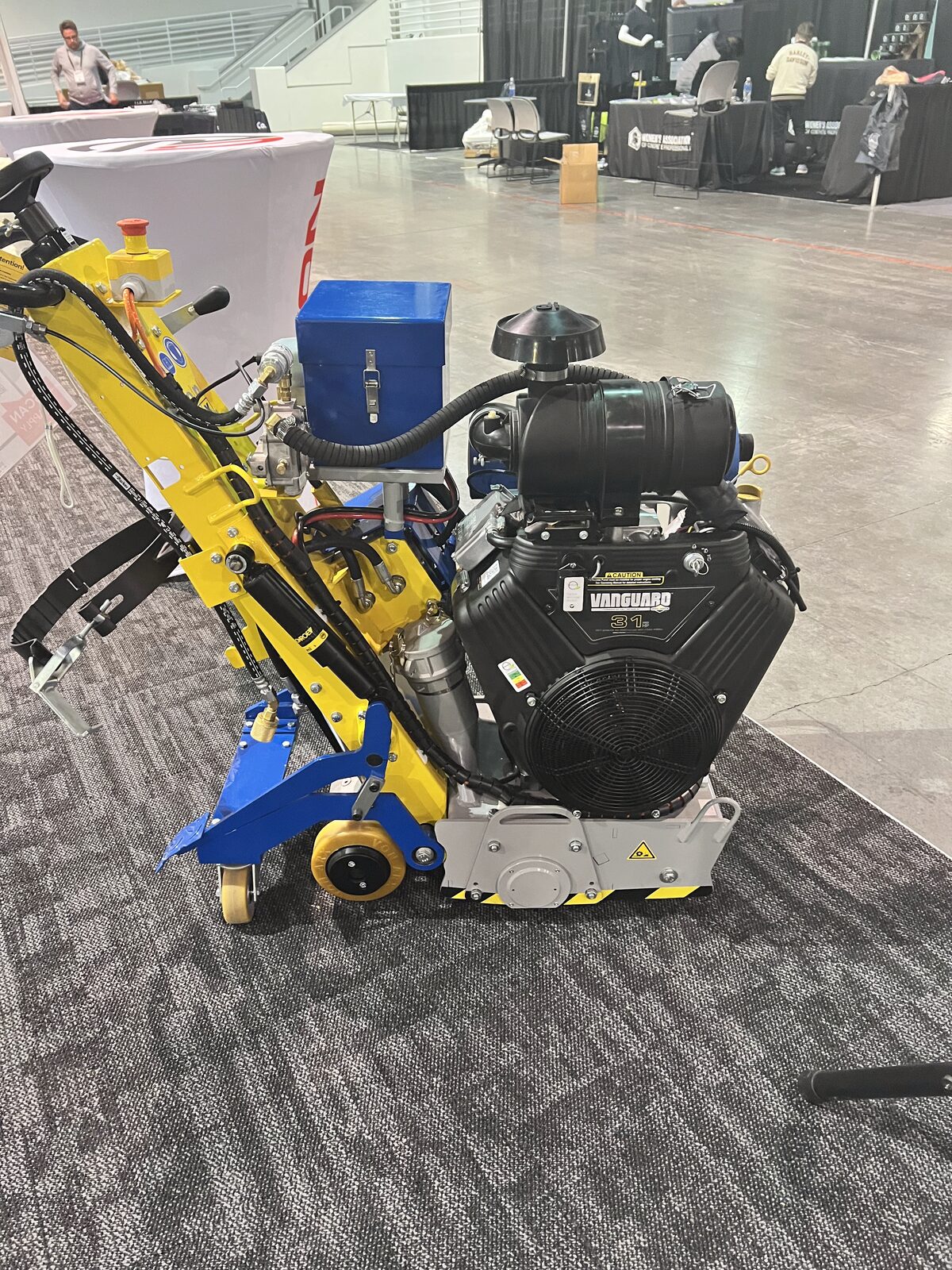 SASE concrete saw with Vanguard engine